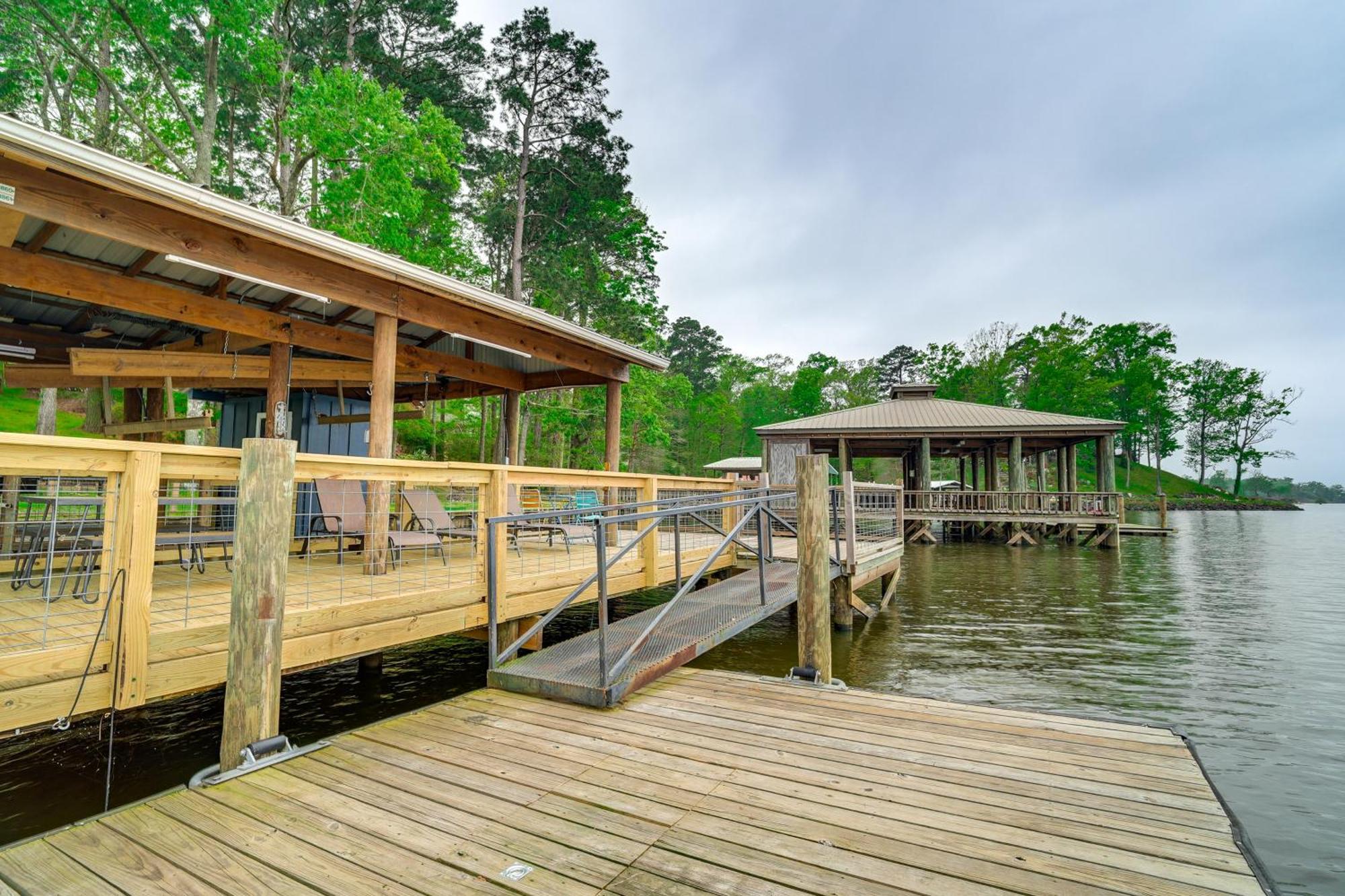 Waterfront House On Toledo Bend With Private Dock! Villa Alliance Exteriör bild